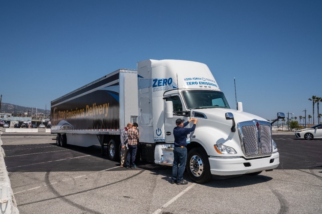 photo of zero emission drayage truck