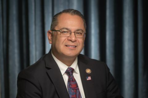 V. Manuel Perez