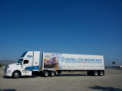 zero-emission hydrogen truck at Port of Los Angeles